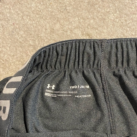 3 pairs girls Under Armour athletic shorts - Picture 6 of 6